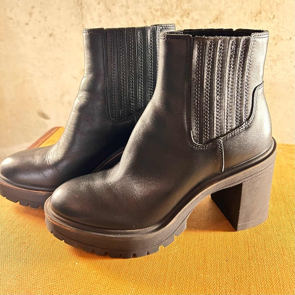 Dolce Vita Black Chunky Heel Ankle Boots - Picture 12 of 14